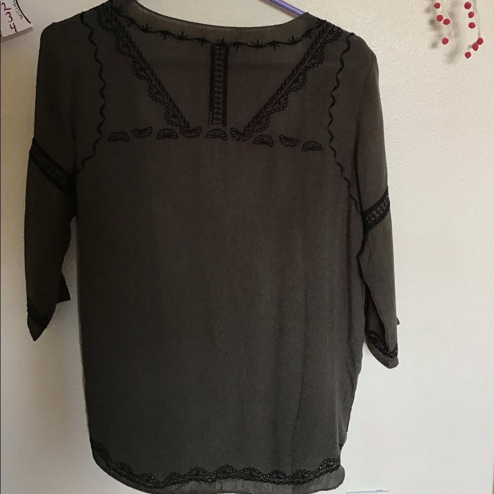 Cardigan - Picture 2 of 4